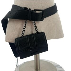 🖤🔹️ ALDO 🔹️Small Black Leather Purse with black chain belt bag